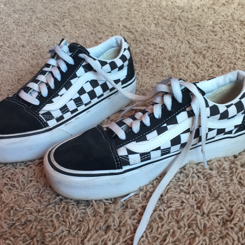 checkered vans plantform